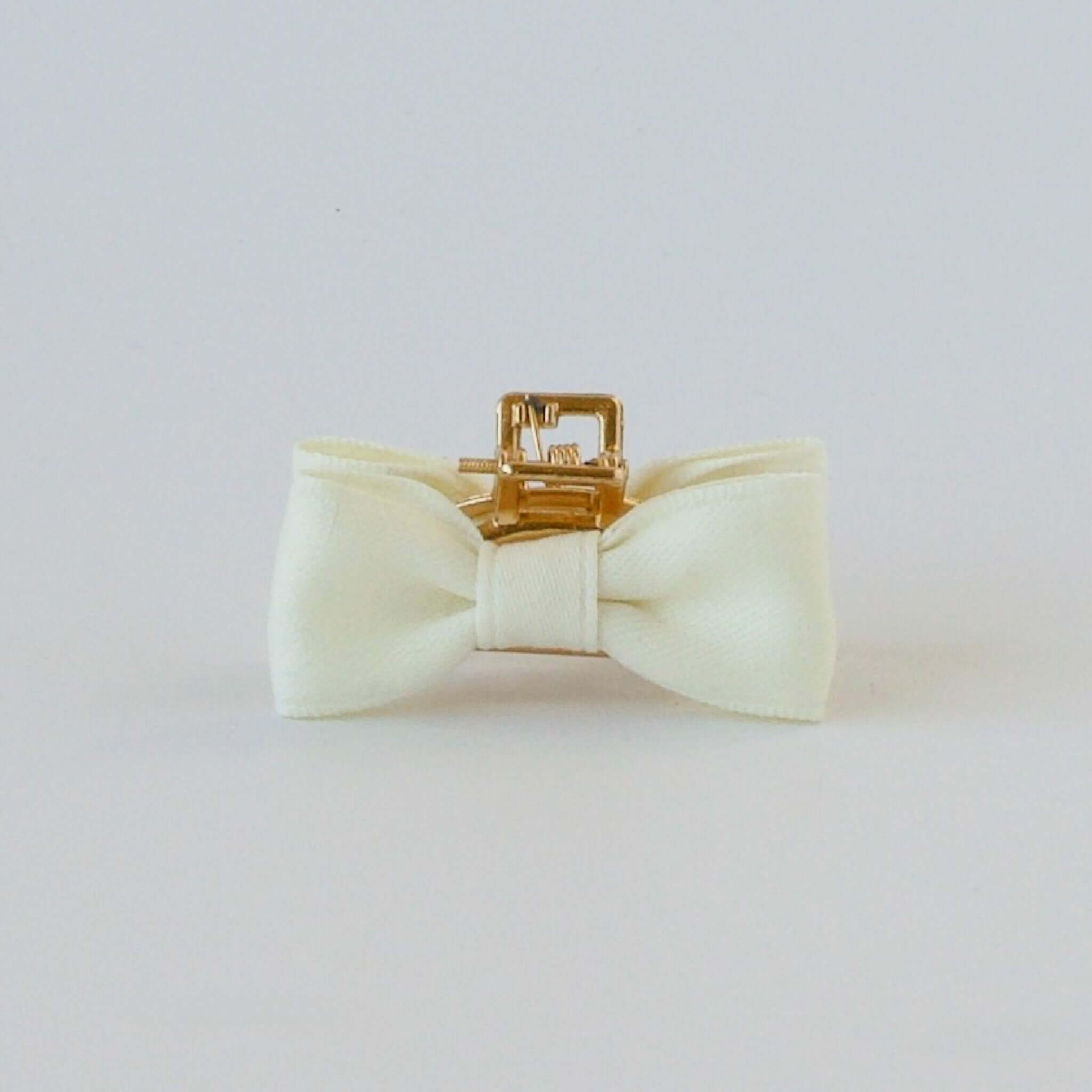 Wedding hair accessories. Bridal hair clip.