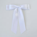 Grace satin bow in white 