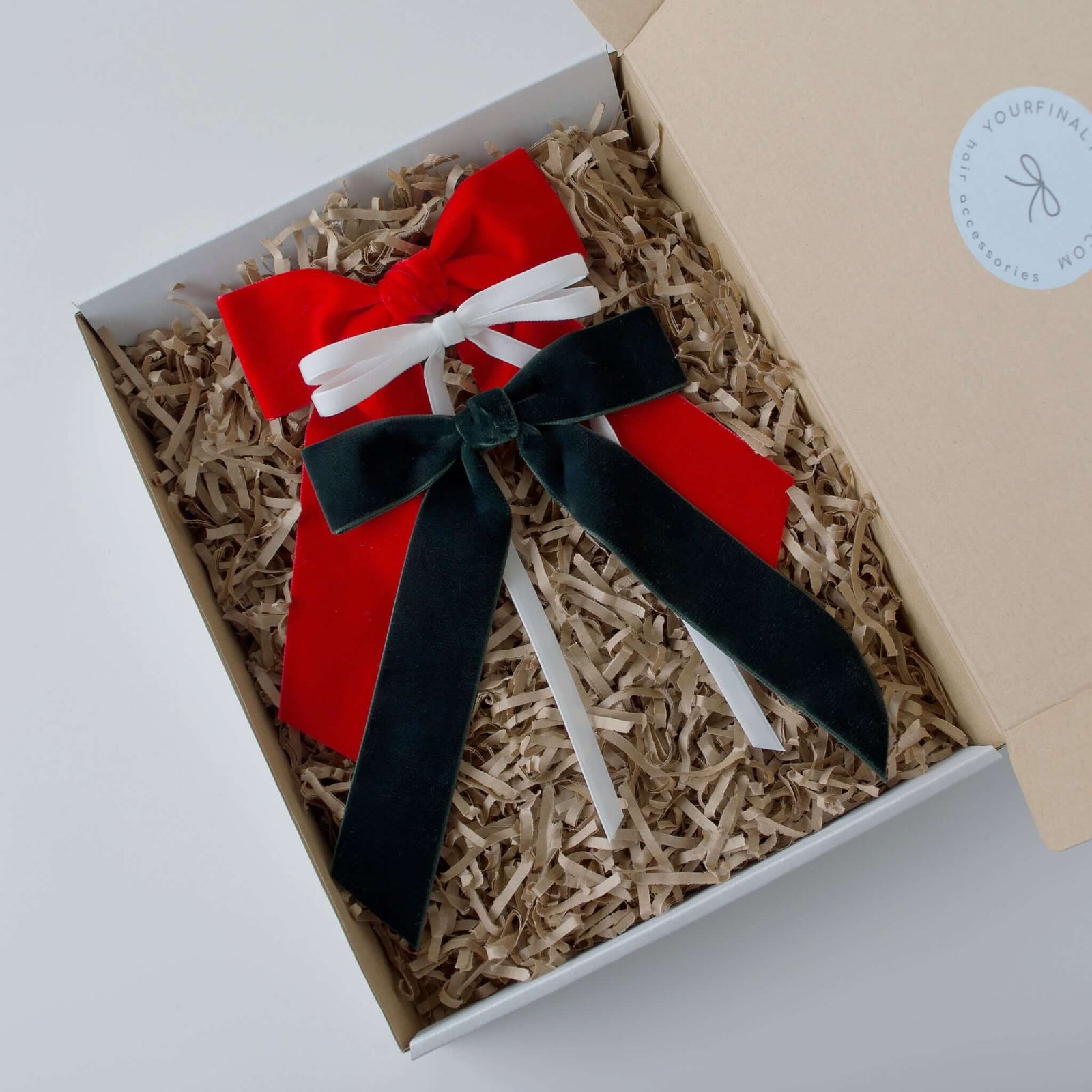 Velvet Holiday Bow Gift Set