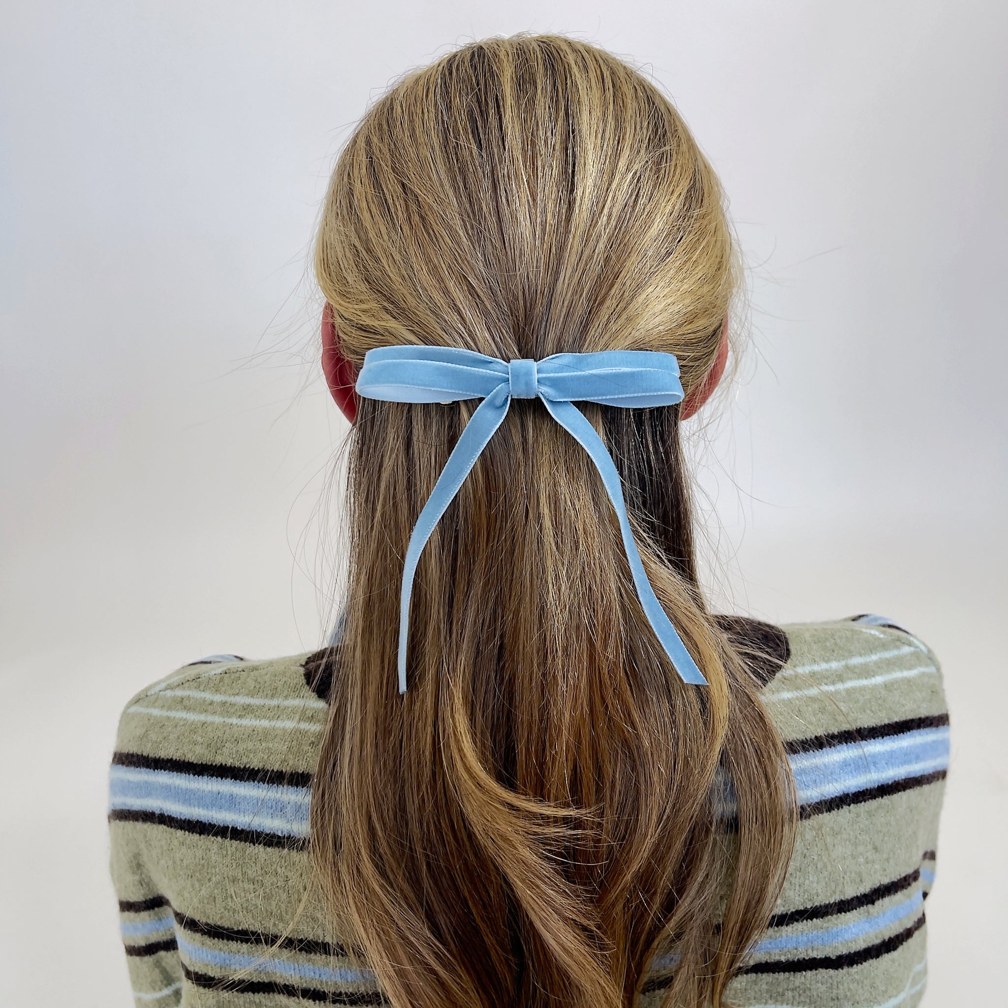 Olivia Mini Velvet Bow