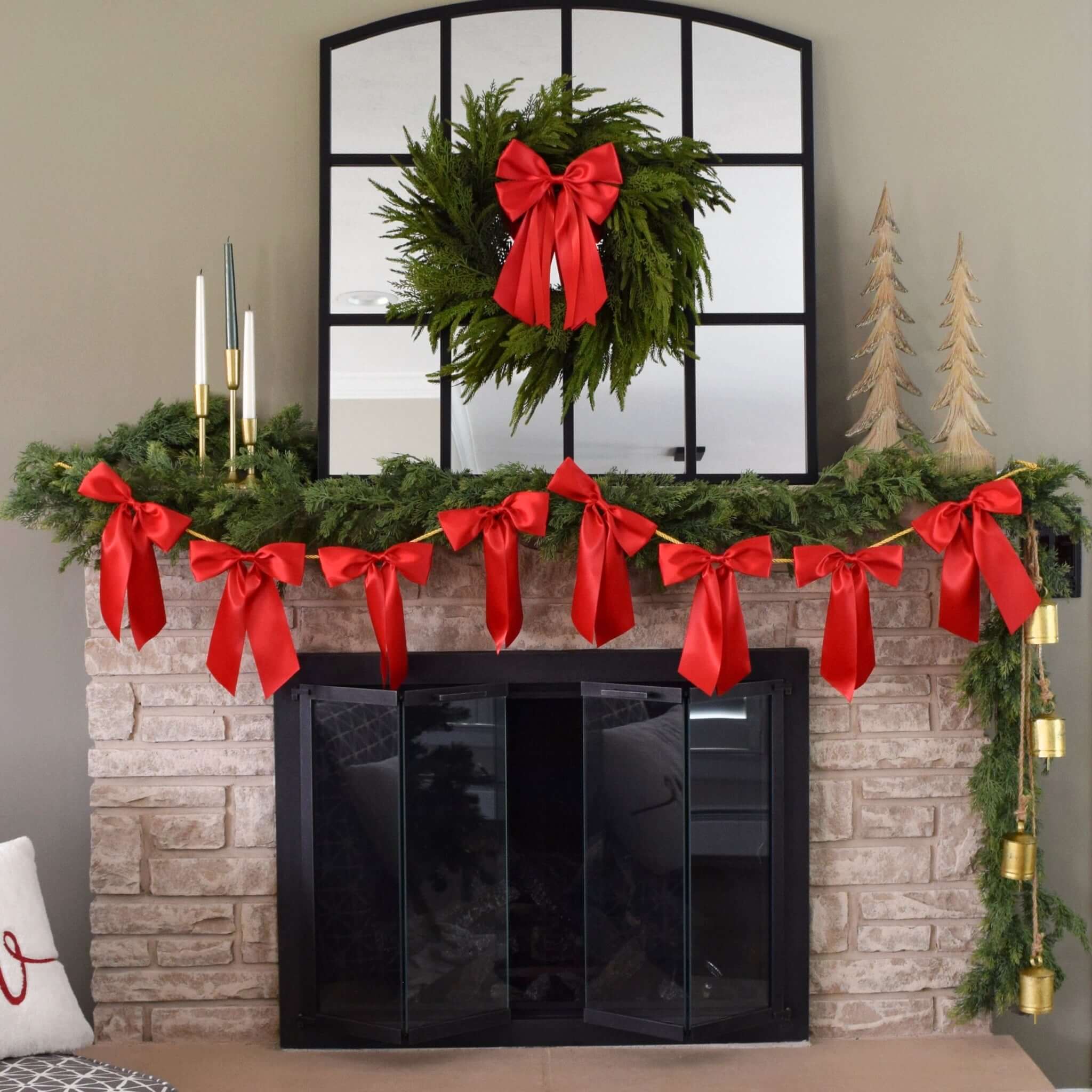 Red Bow Garland