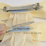 Showing the silicone no-slip grip that comes with the alligator clip.