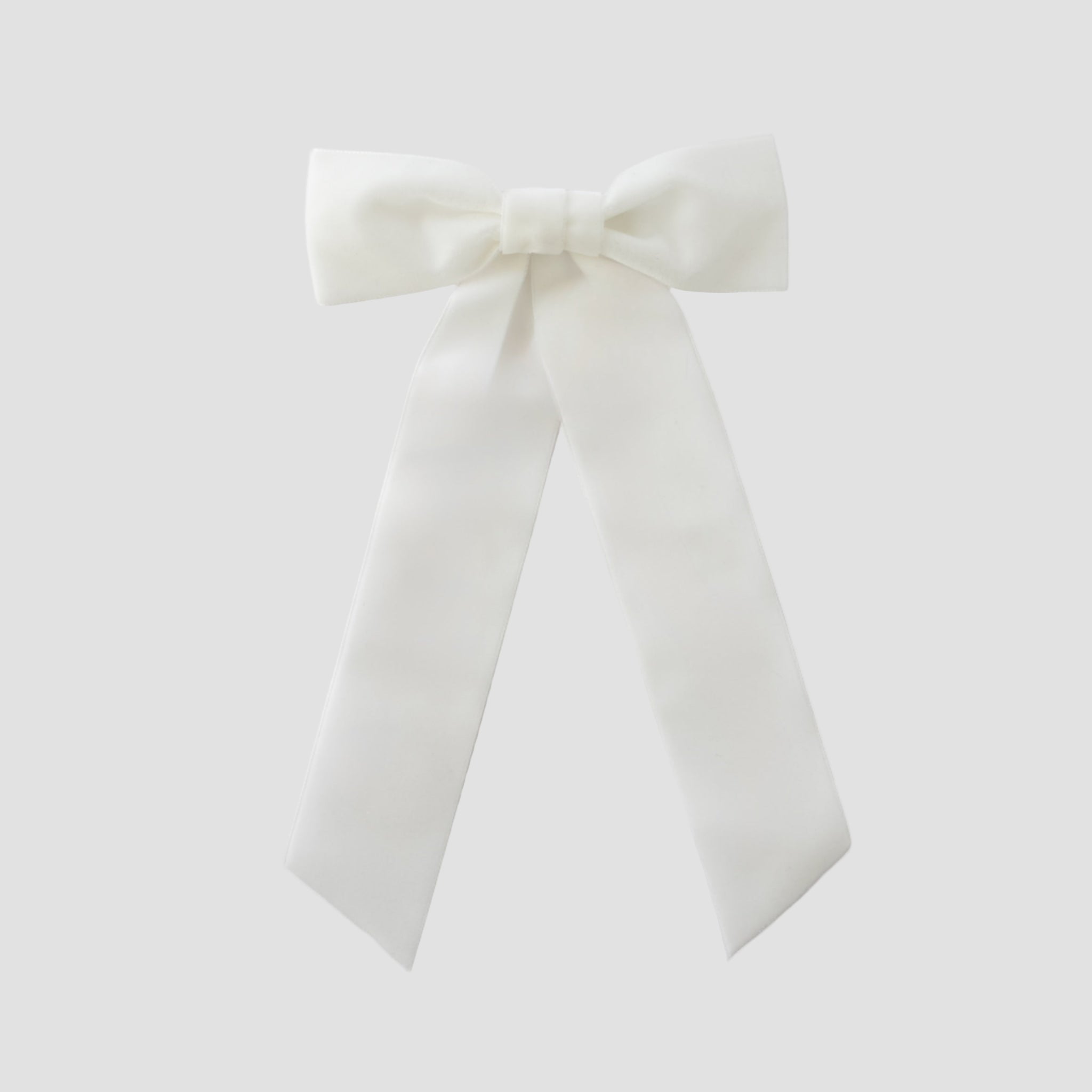 Zoe velvet hair bow in white
